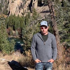 Meet your Posher, Justin